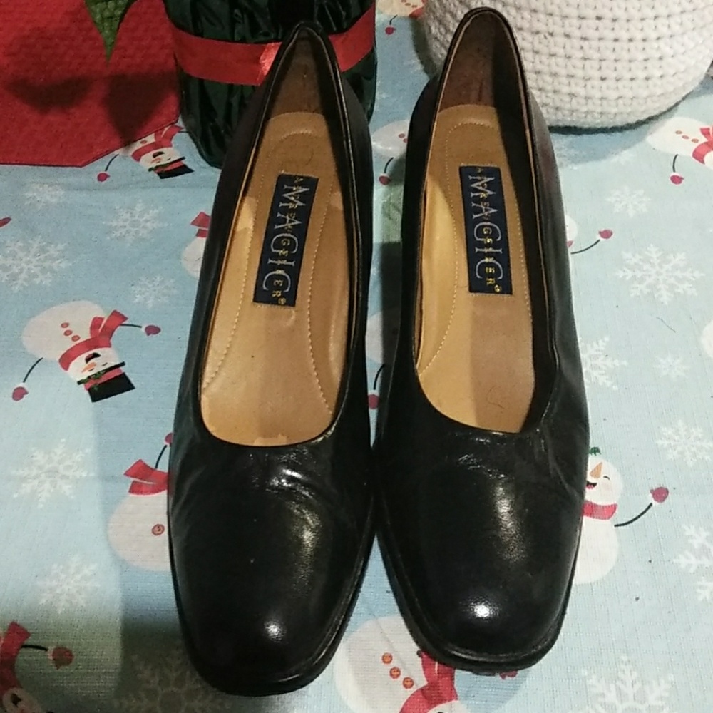 Andrew Geller Magic Block Heel leather Shoe